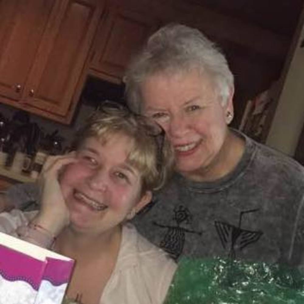 Meet your Posher, Dana